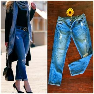 7 For All Mankind JOSEFINA SKINNY Boyfriend Jeans ✨️🌀